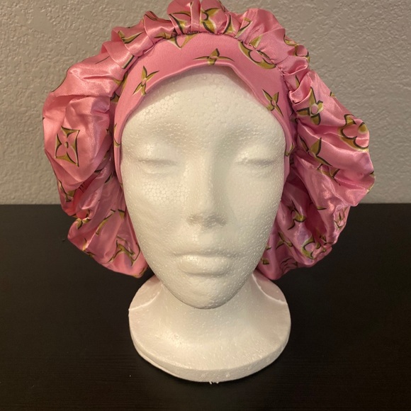 Silky Bonnets - Picture 11 of 14